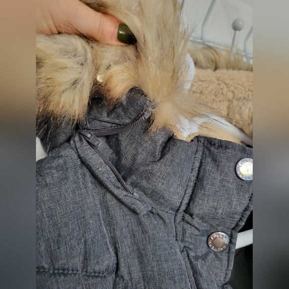 Winter jacket size small - Picture 3 of 4